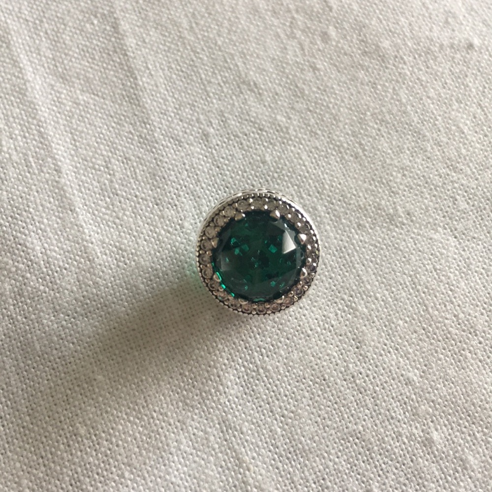 🌸PANDORA CHARM🌸